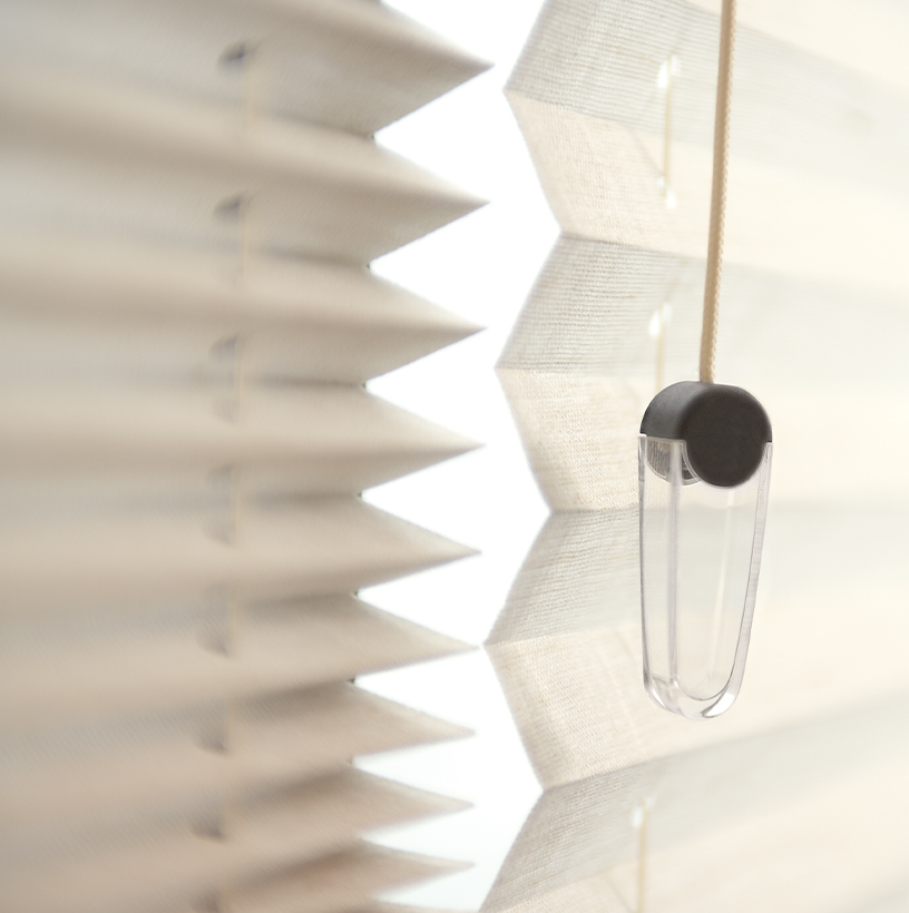 key-doek-zeilmakerij-binnen-zonwering-op-maat-toppoint-Toppoint-detail-plissé-kopie