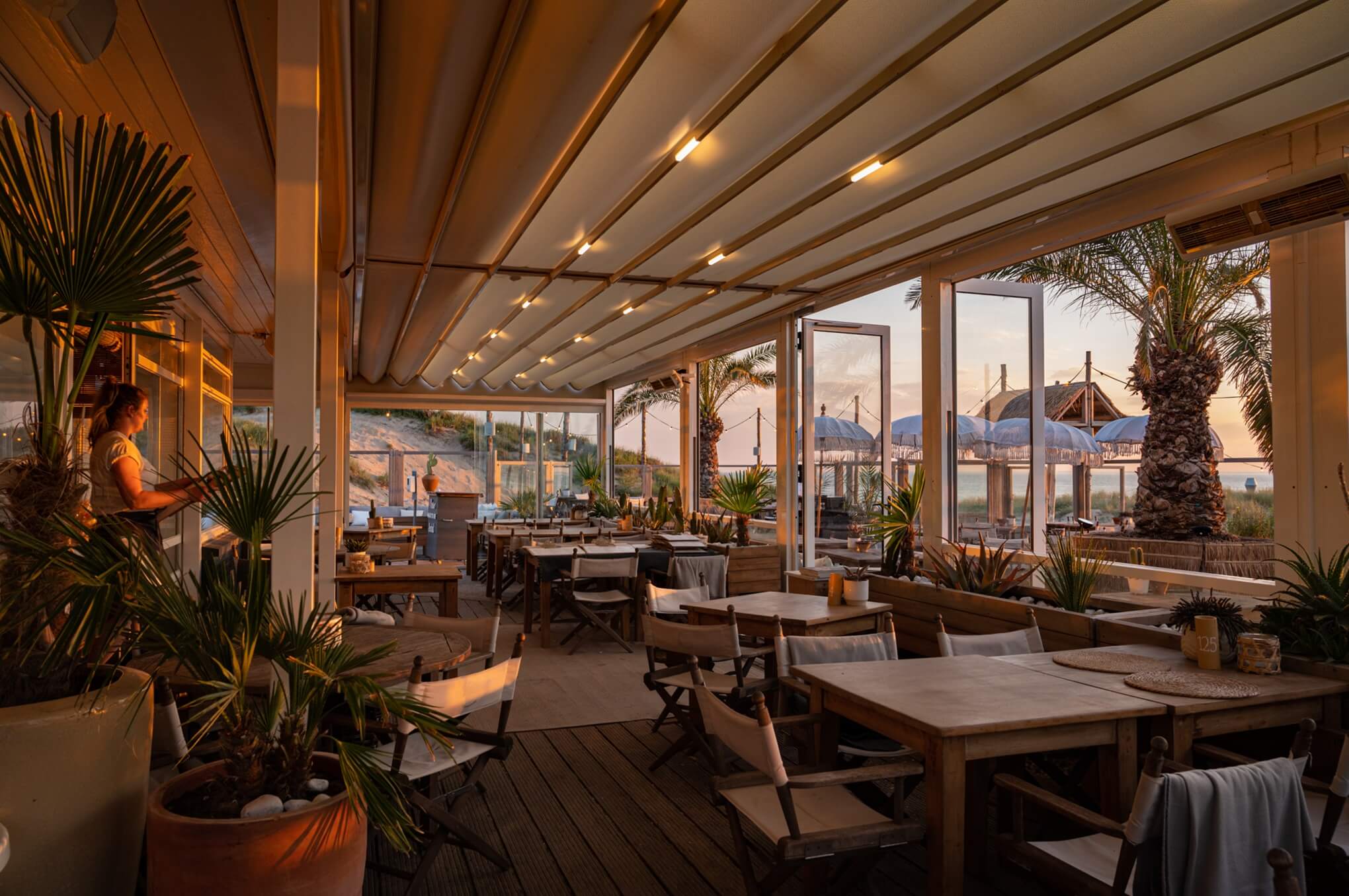 cornels-vouwdak-Terrasoverkapping-vouwdak-inschuifbaar-key-doek-zonwering-op-maat