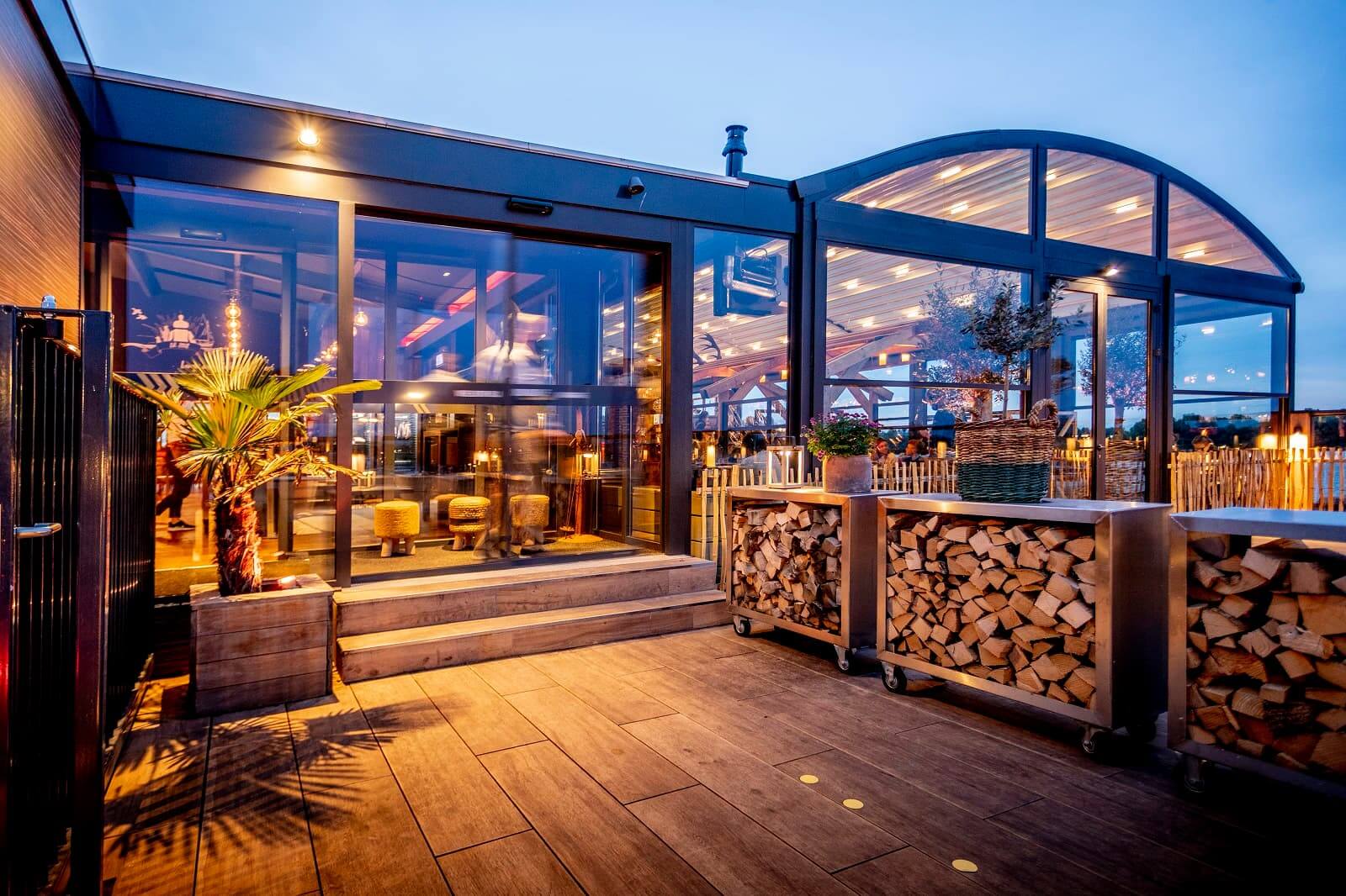 key-doek-zeilmakerij-Cornels-Aluminium-kozijnen-Terrasoverkapping-horeca-Robuust-stoer-stijlvol-Excellente-isolatiewaardes